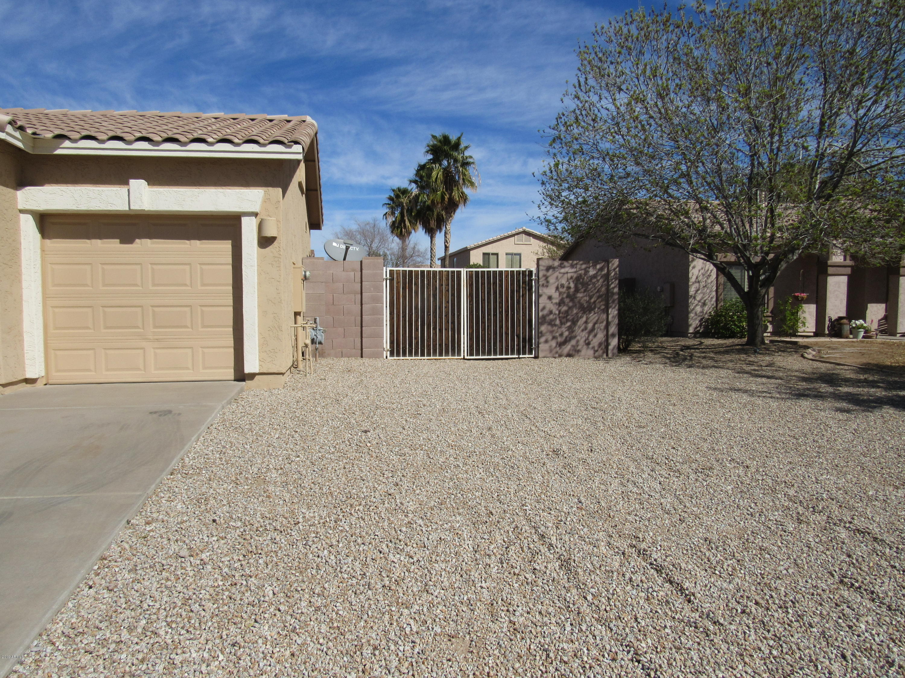 1042 E Canyon Way