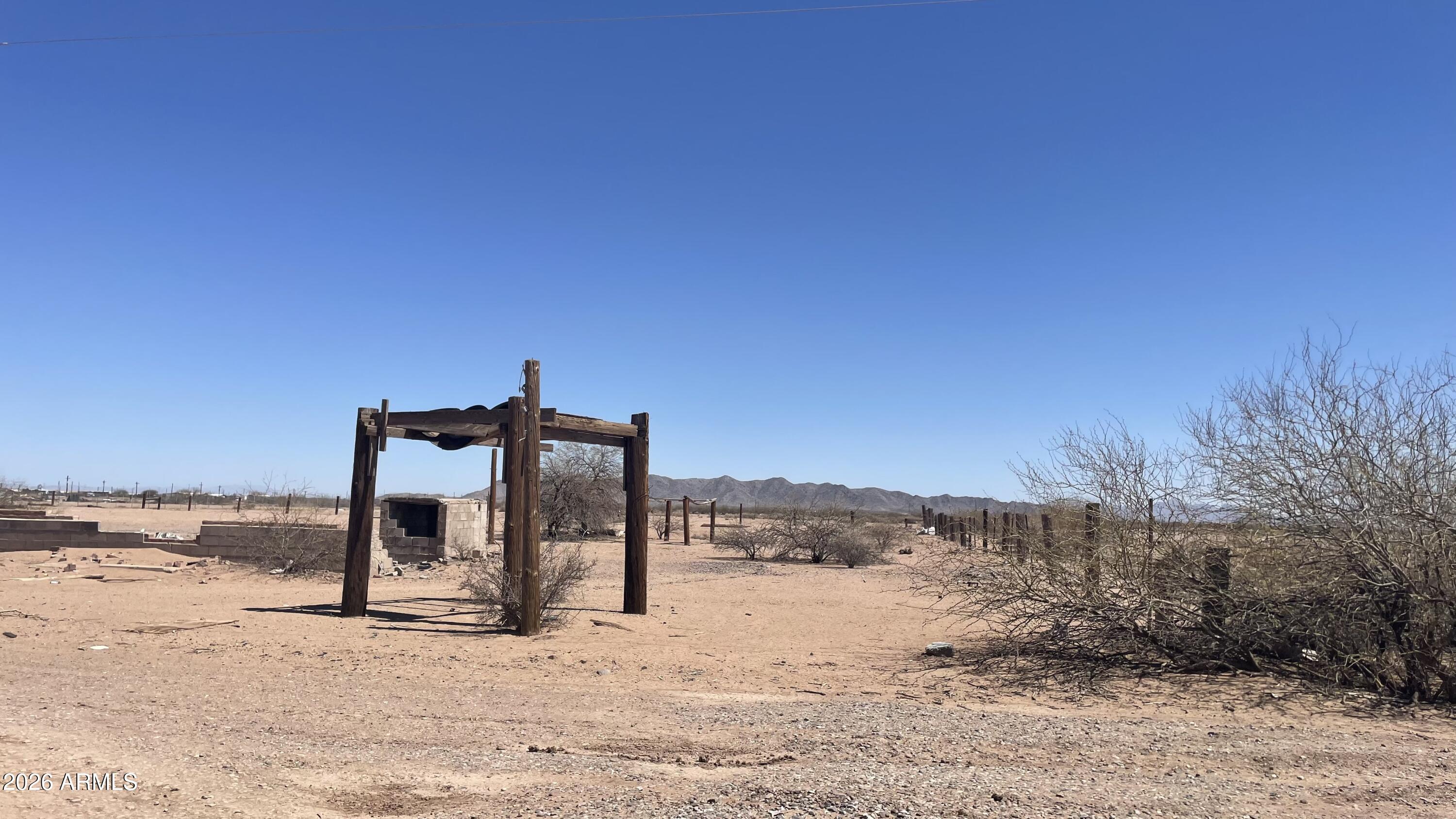 8425 S SHIRES Road 316