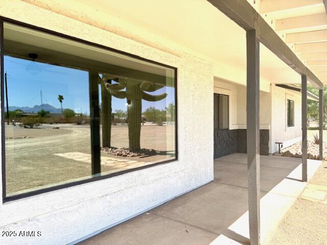 604 N 101ST Place
