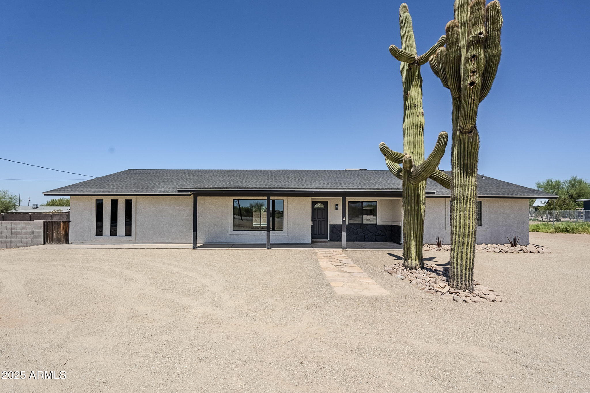 604 N 101ST Place