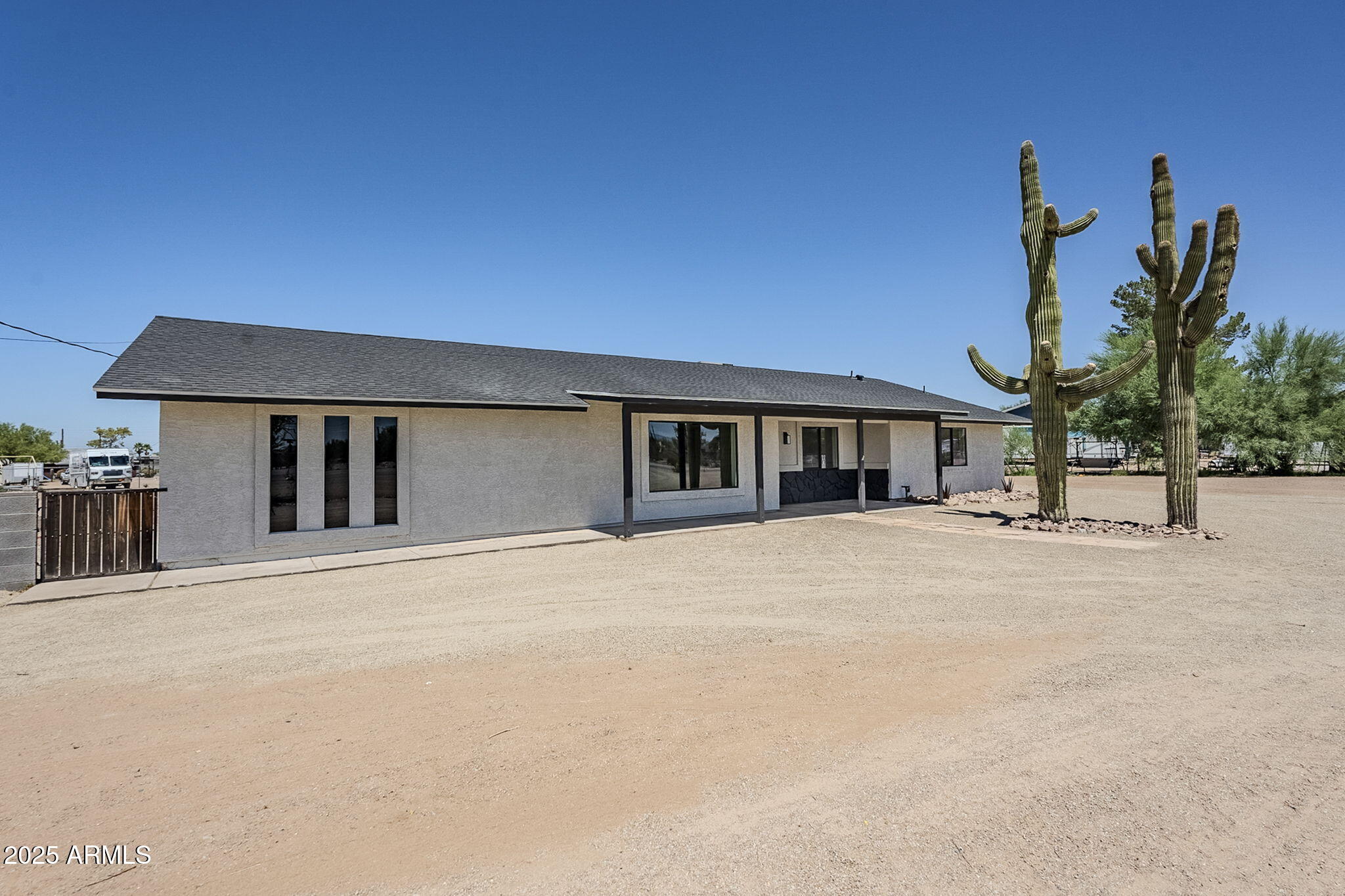 604 N 101ST Place
