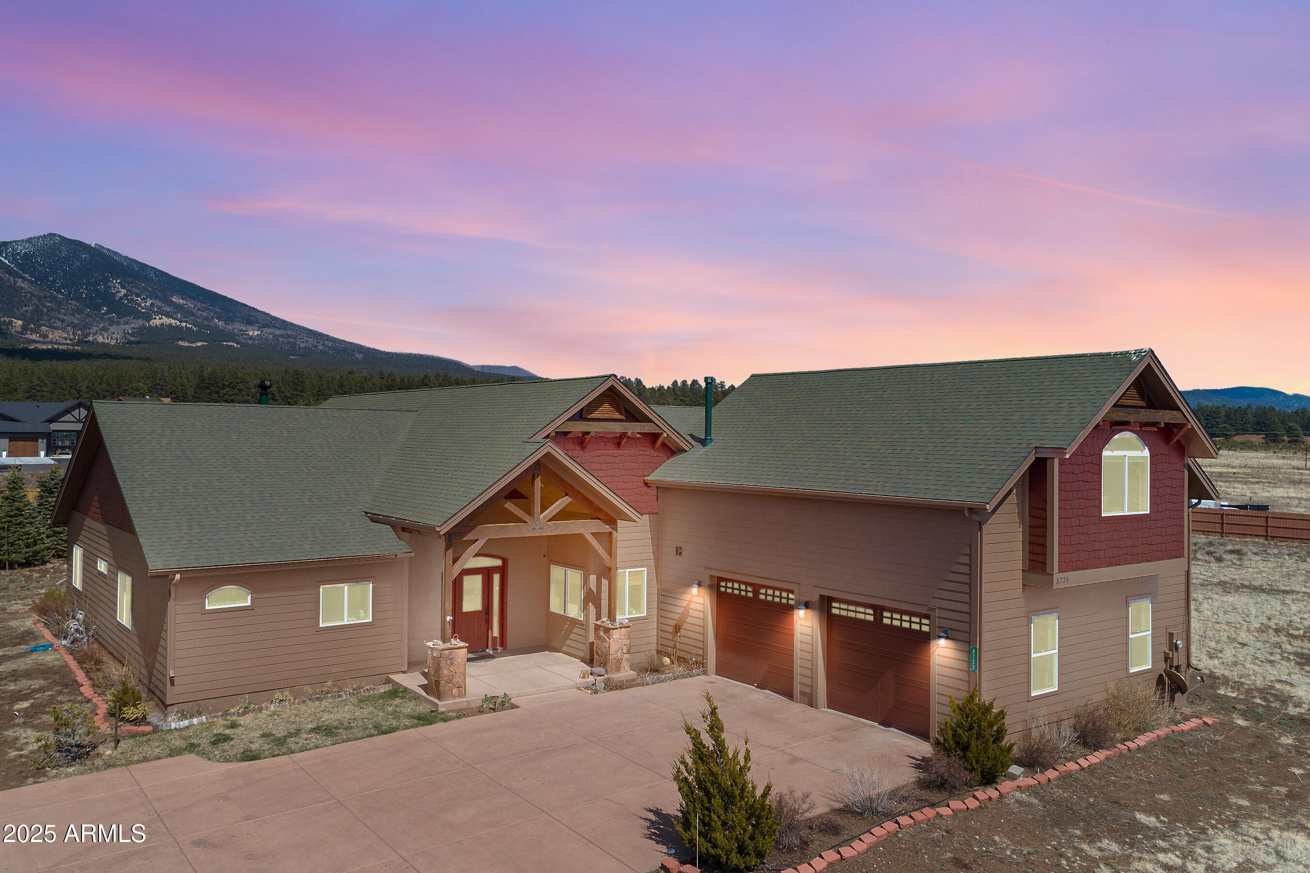 8725 Chimney Springs Trail