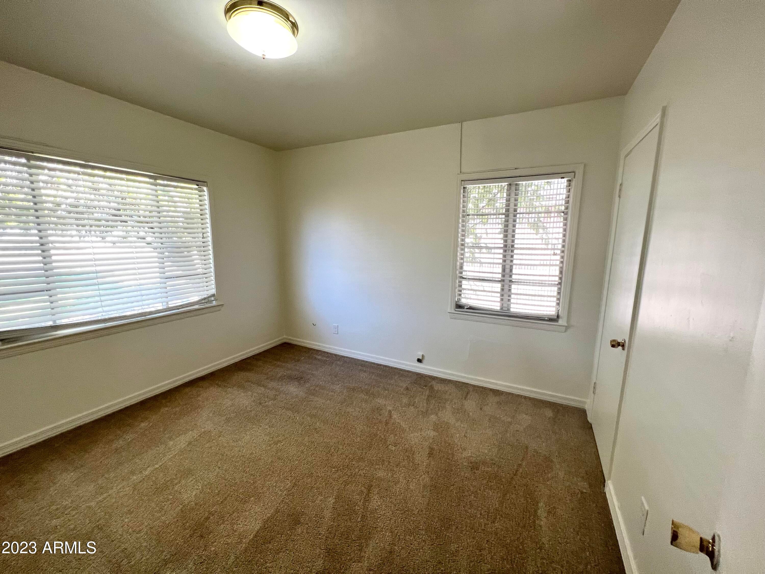 535 W Edgemont Avenue