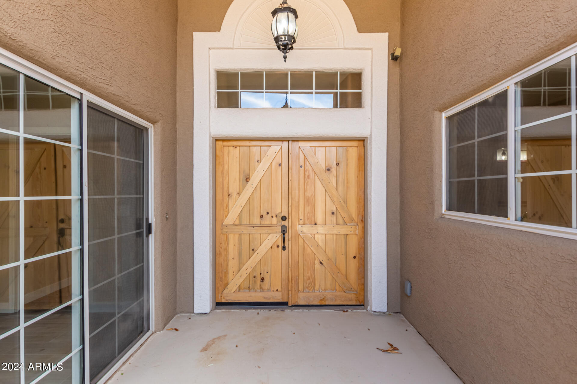 8773 W PINEVETA Drive