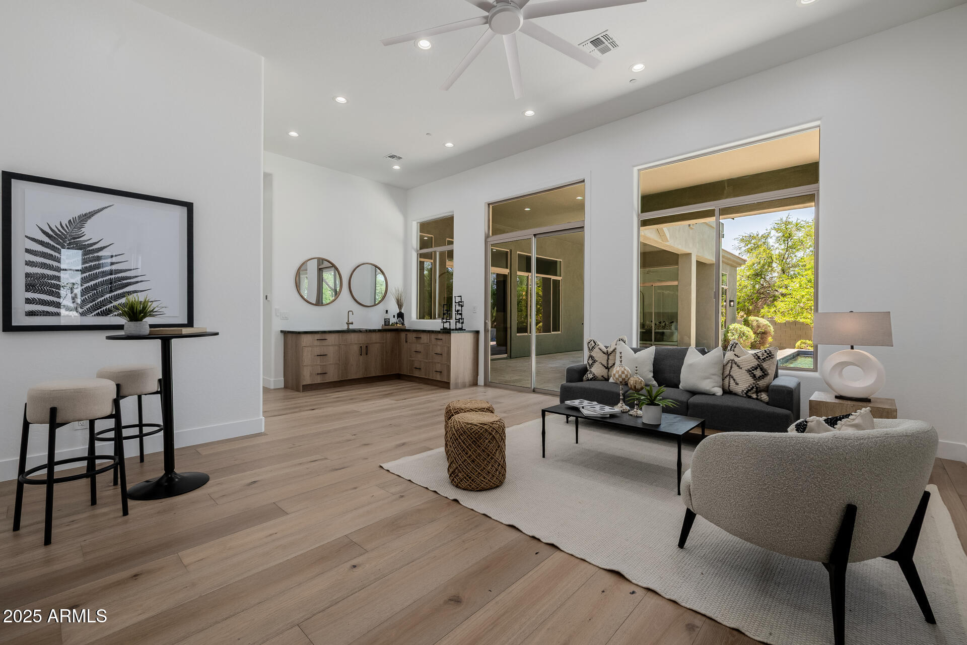 VISTA MONTEREY - Residential