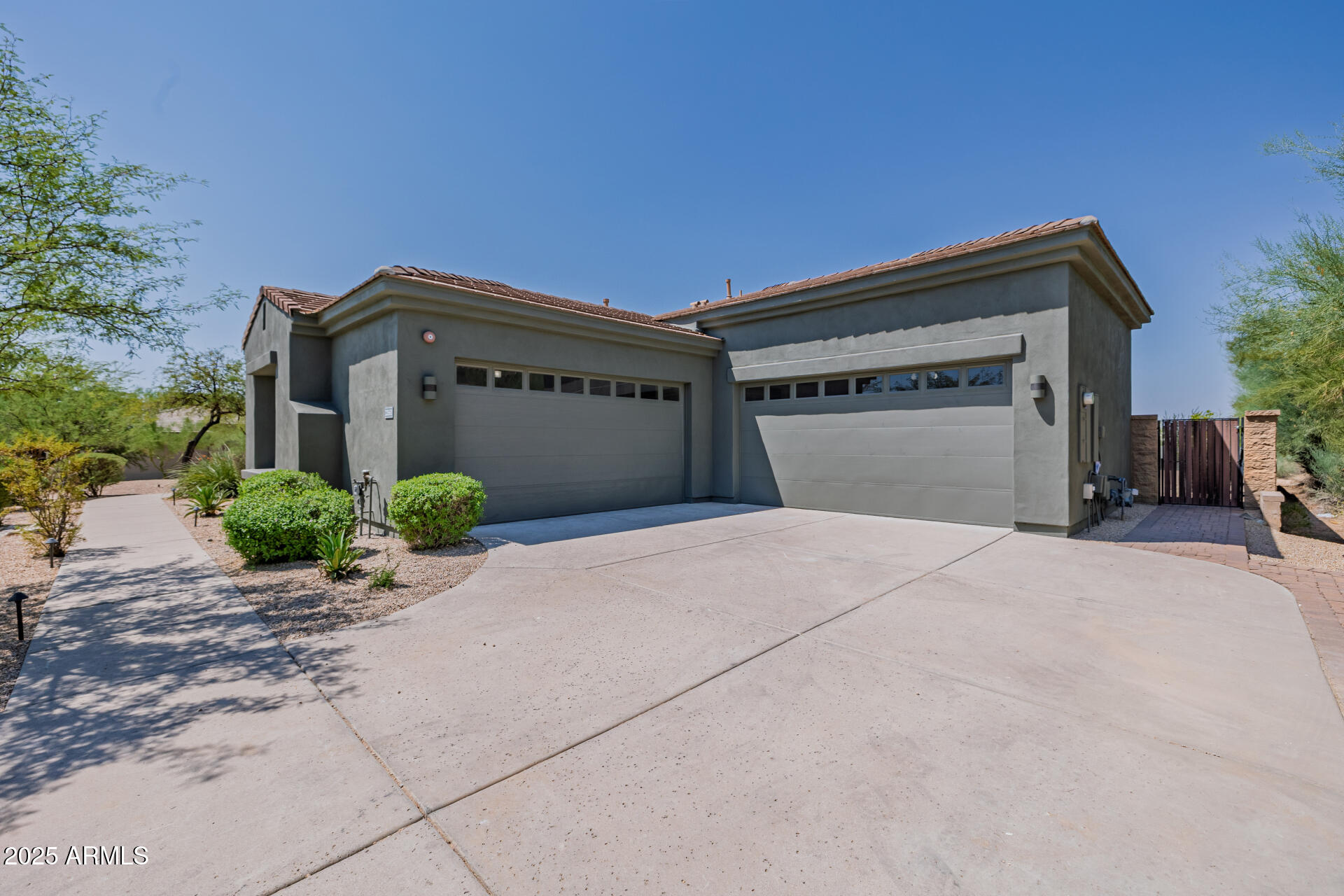 VISTA MONTEREY - Residential