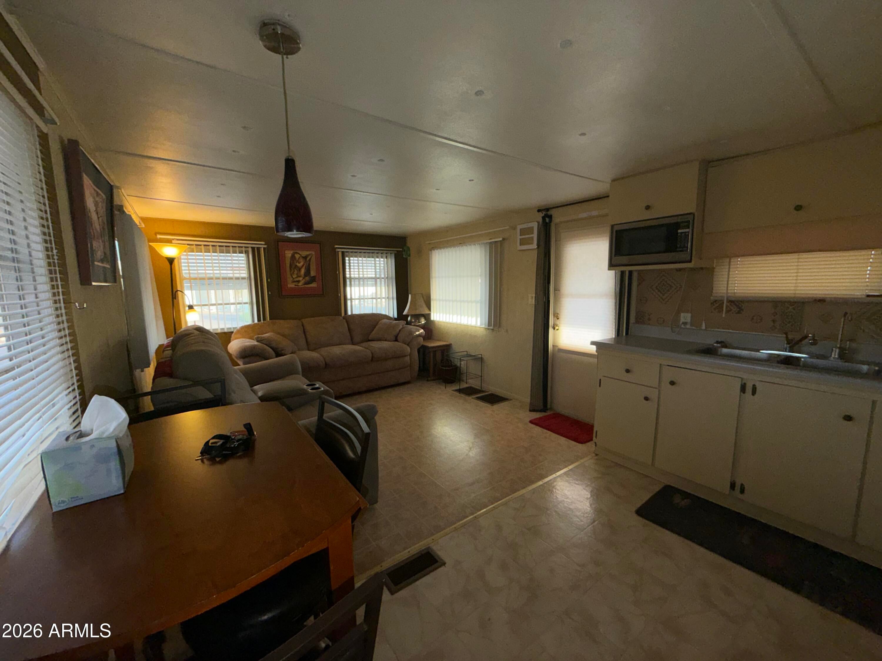 1050 E BROADWAY Avenue 28