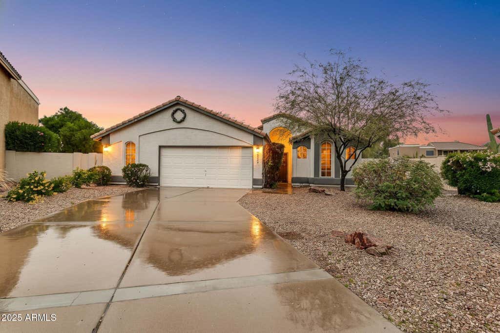 Photo of 9379 E Windrose Drive, Scottsdale, AZ 85260 (MLS # 7039754)