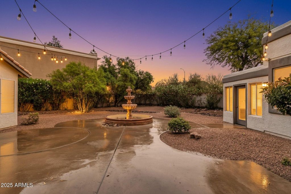 Photo of 9379 E Windrose Drive, Scottsdale, AZ 85260 (MLS # 7039754)