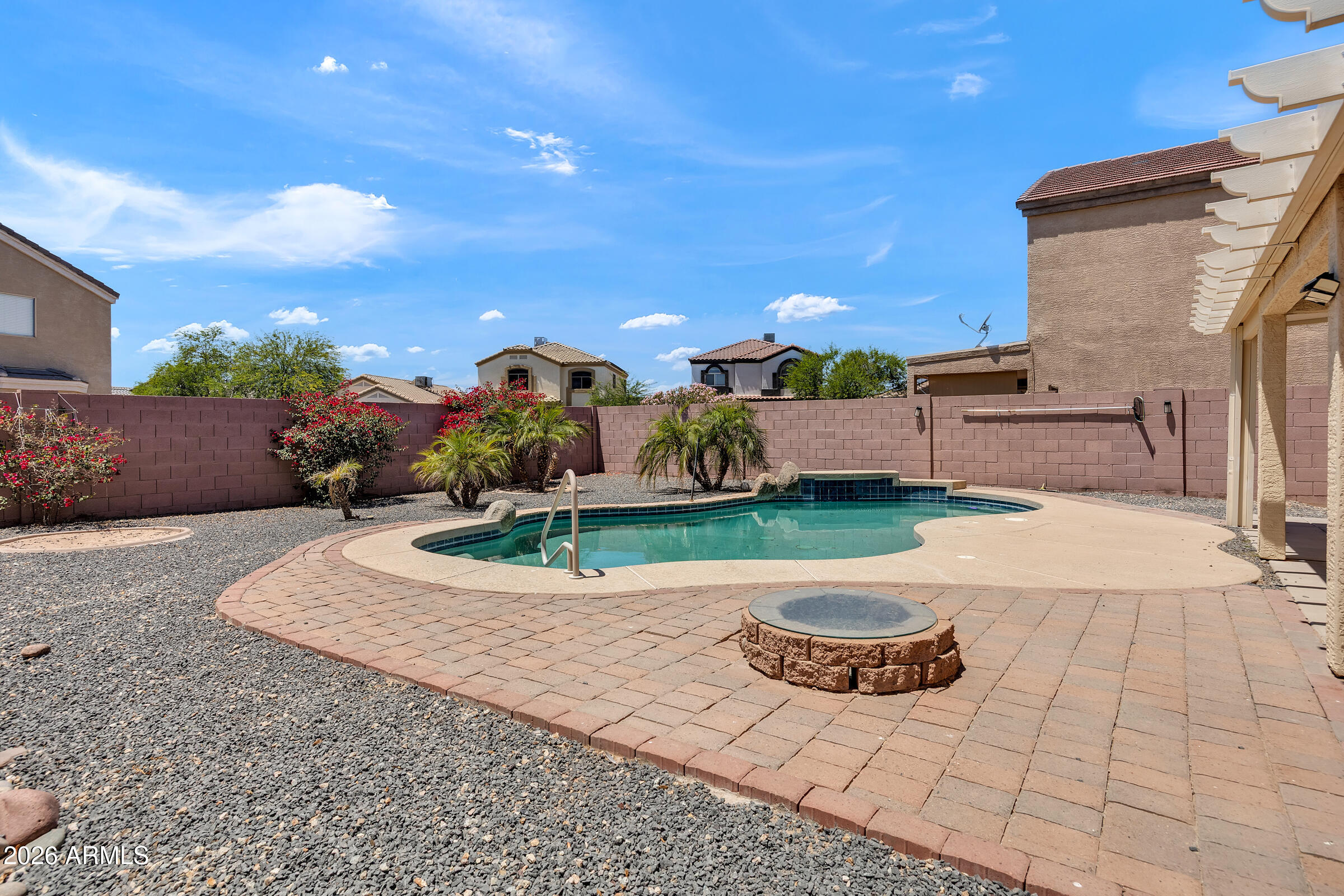 OASIS SUNRISE - Residential