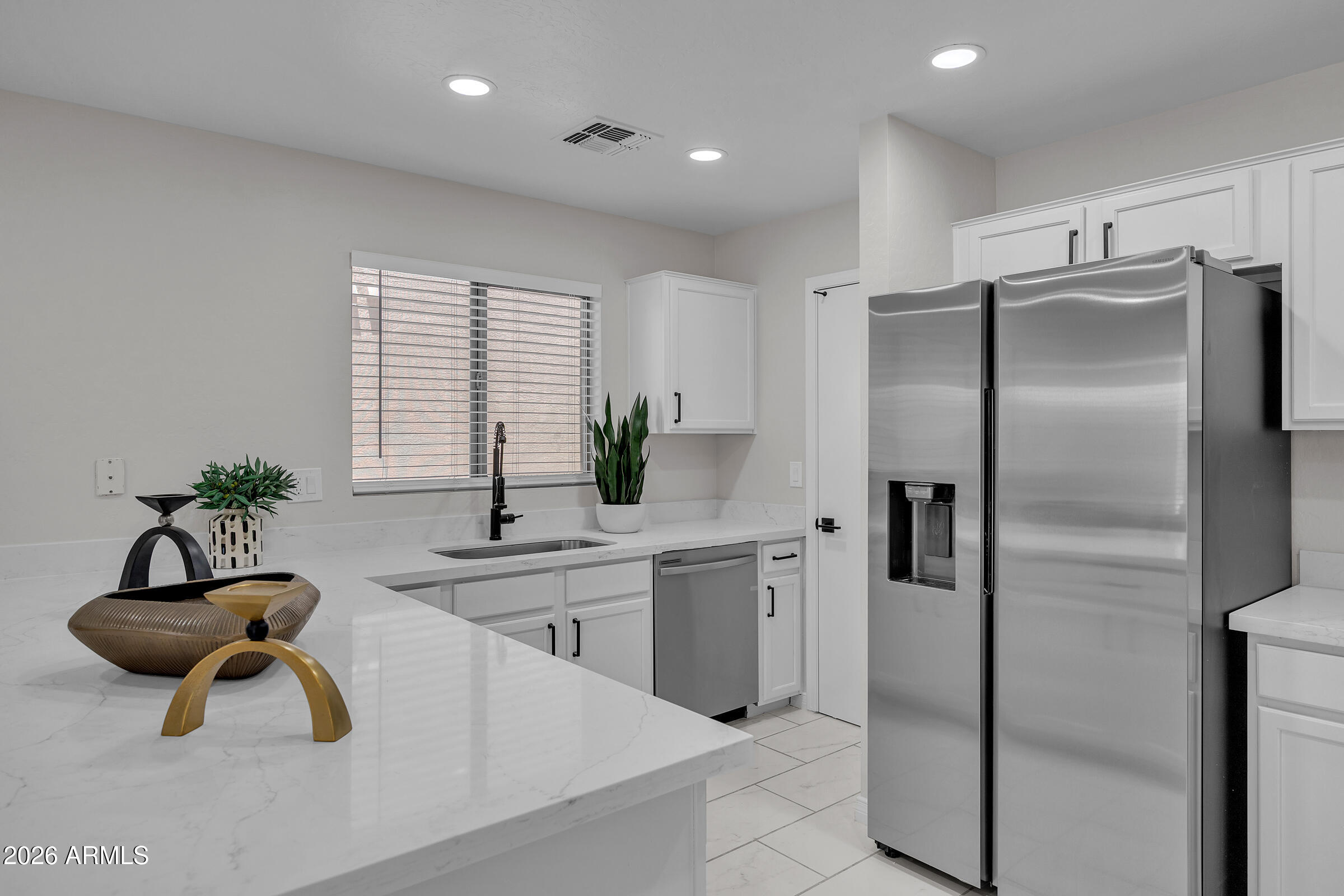 OASIS SUNRISE - Residential