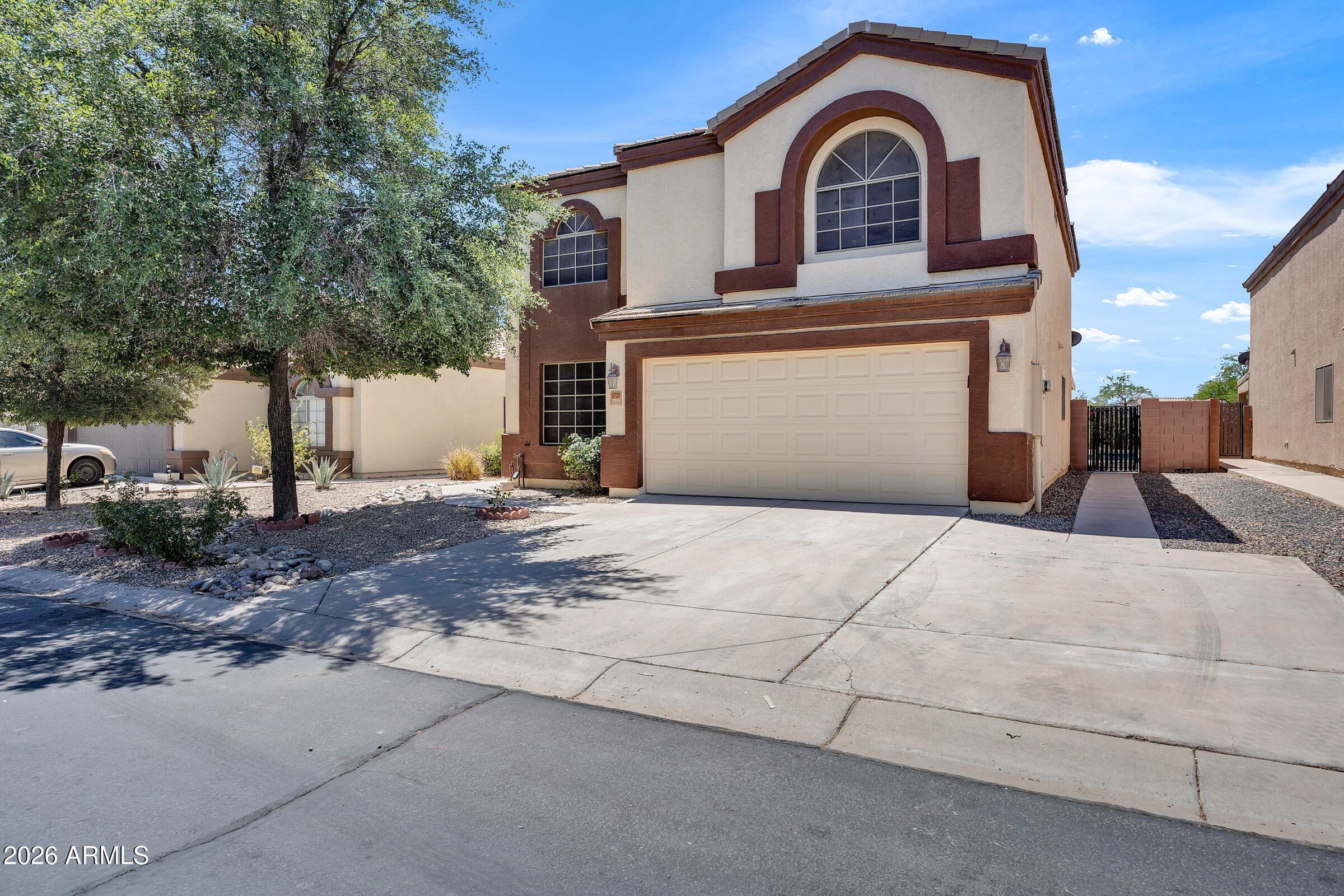 OASIS SUNRISE - Residential