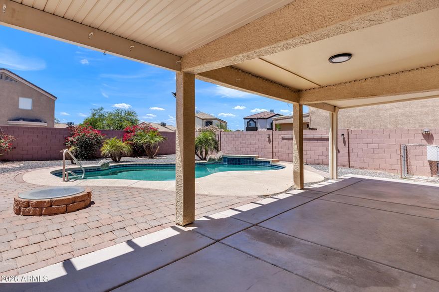 Beautifully updated 5 bedroom/3 bathroom home that's was recently UPDATED!  Newer AC,  new Samsung washer/dryer, updated lighting, new ceiling fans, new interior & exterior paint, new cabinets, new quartz countertops, new mirrors, etc. Home was remodeled by a licensed contractor and sellers love to close quickly!