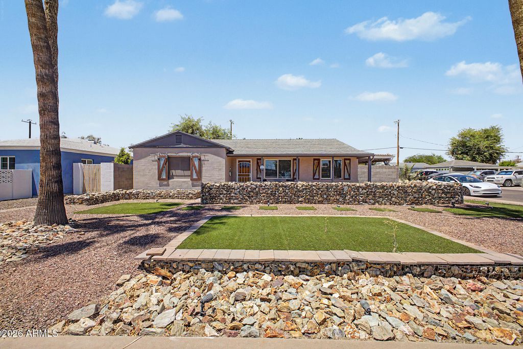 Photo of 3132 N 15th Avenue, Phoenix, AZ 85015 (MLS # 7032349)