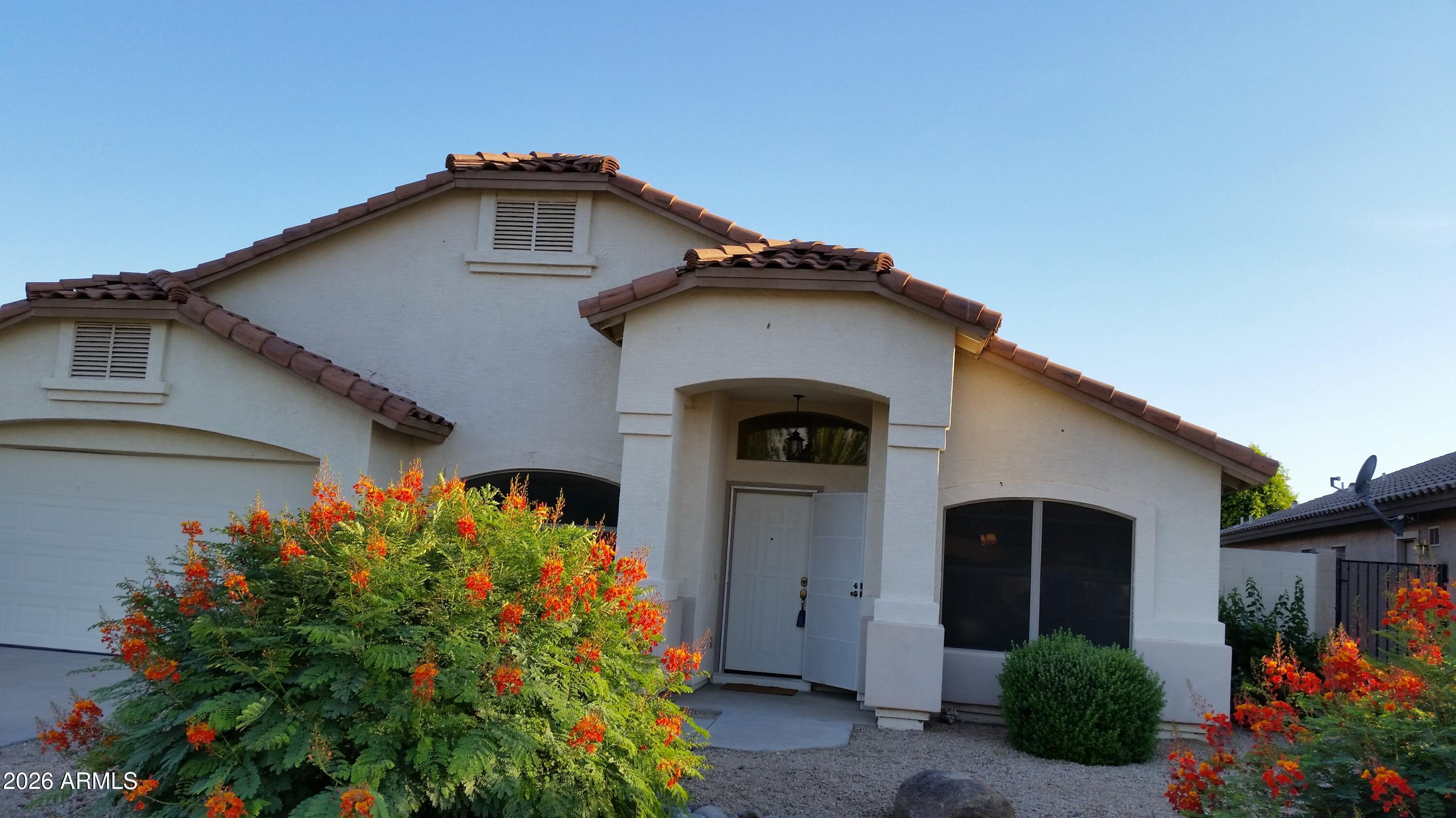 15325 W Honeysuckle Lane