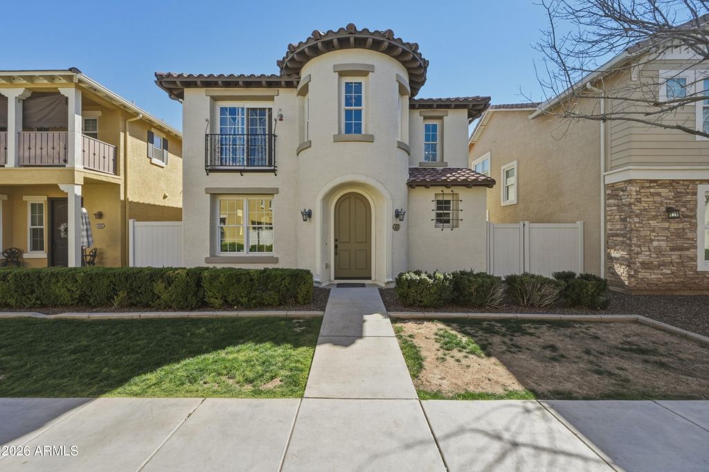 Photo of 838 S Huish Drive, Gilbert, AZ 85296 (MLS # 6998515)