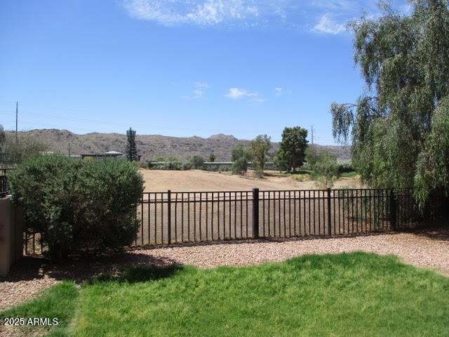 3237 E FREMONT Road