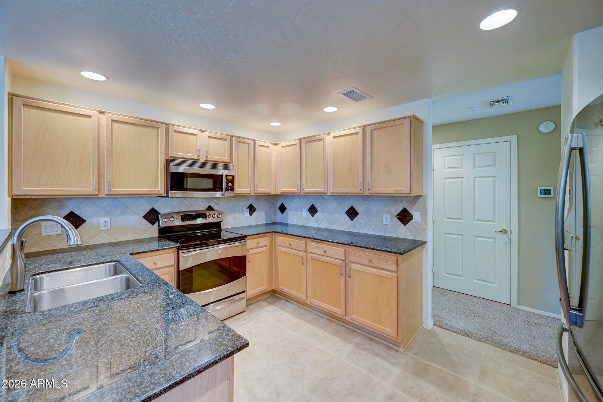 19700 N 76TH Street 2070