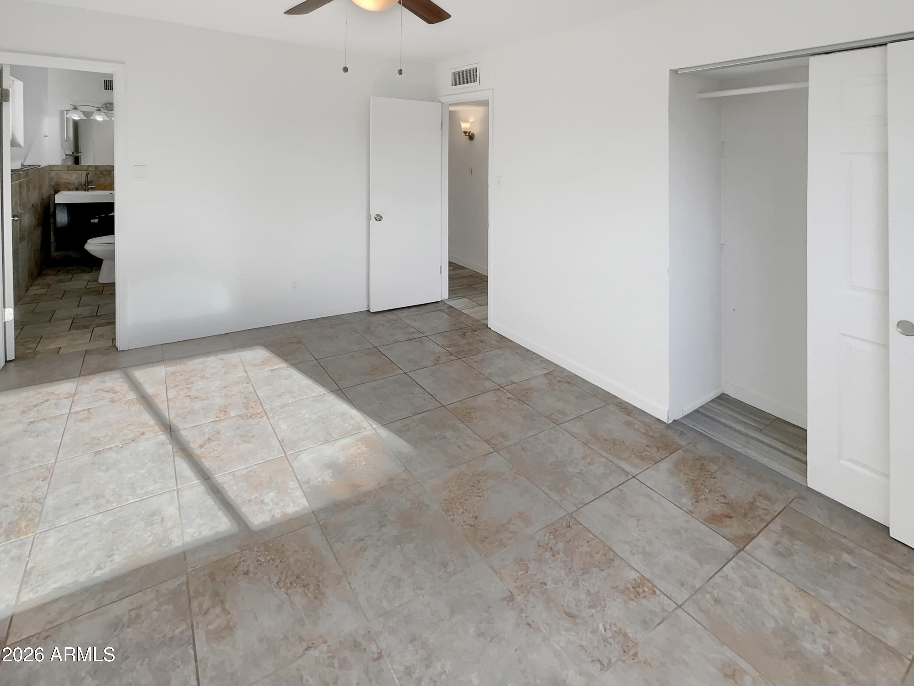 6020 W MEDLOCK Drive