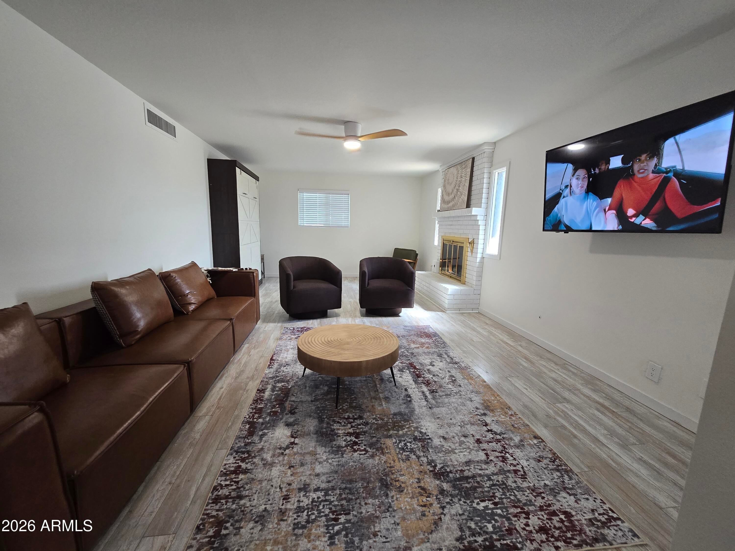 1011 E ASH Drive