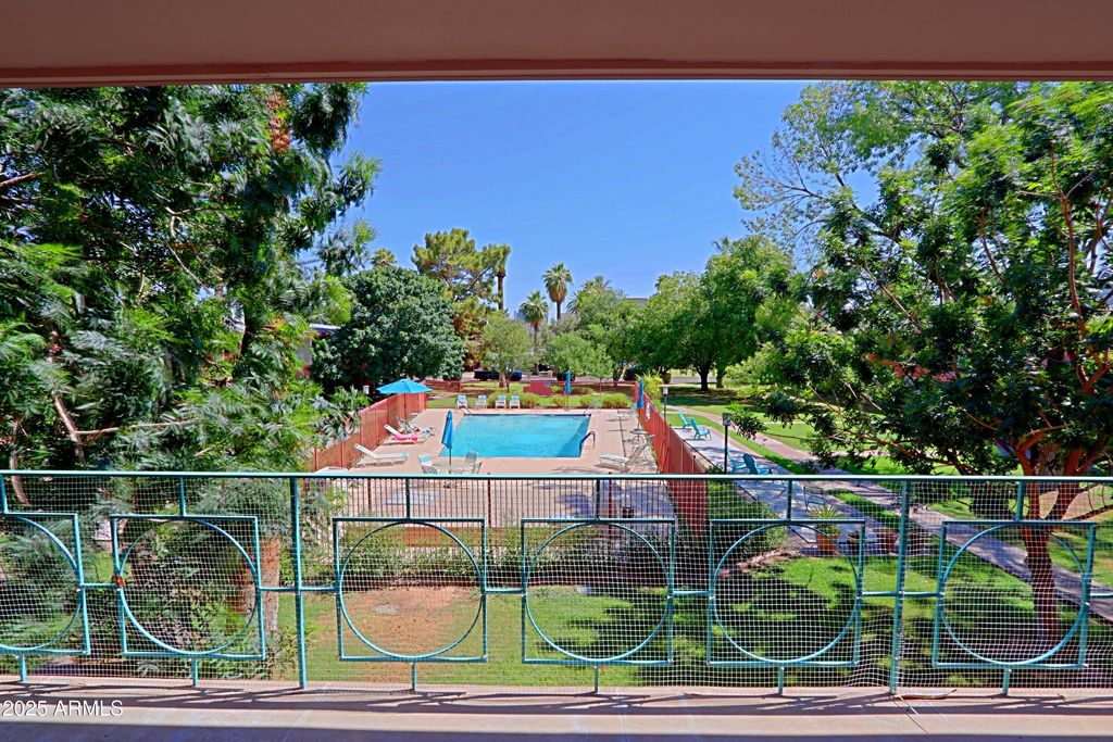 Photo of 150 E Coronado Road #52, Phoenix, AZ 85004 (MLS # 6890914)