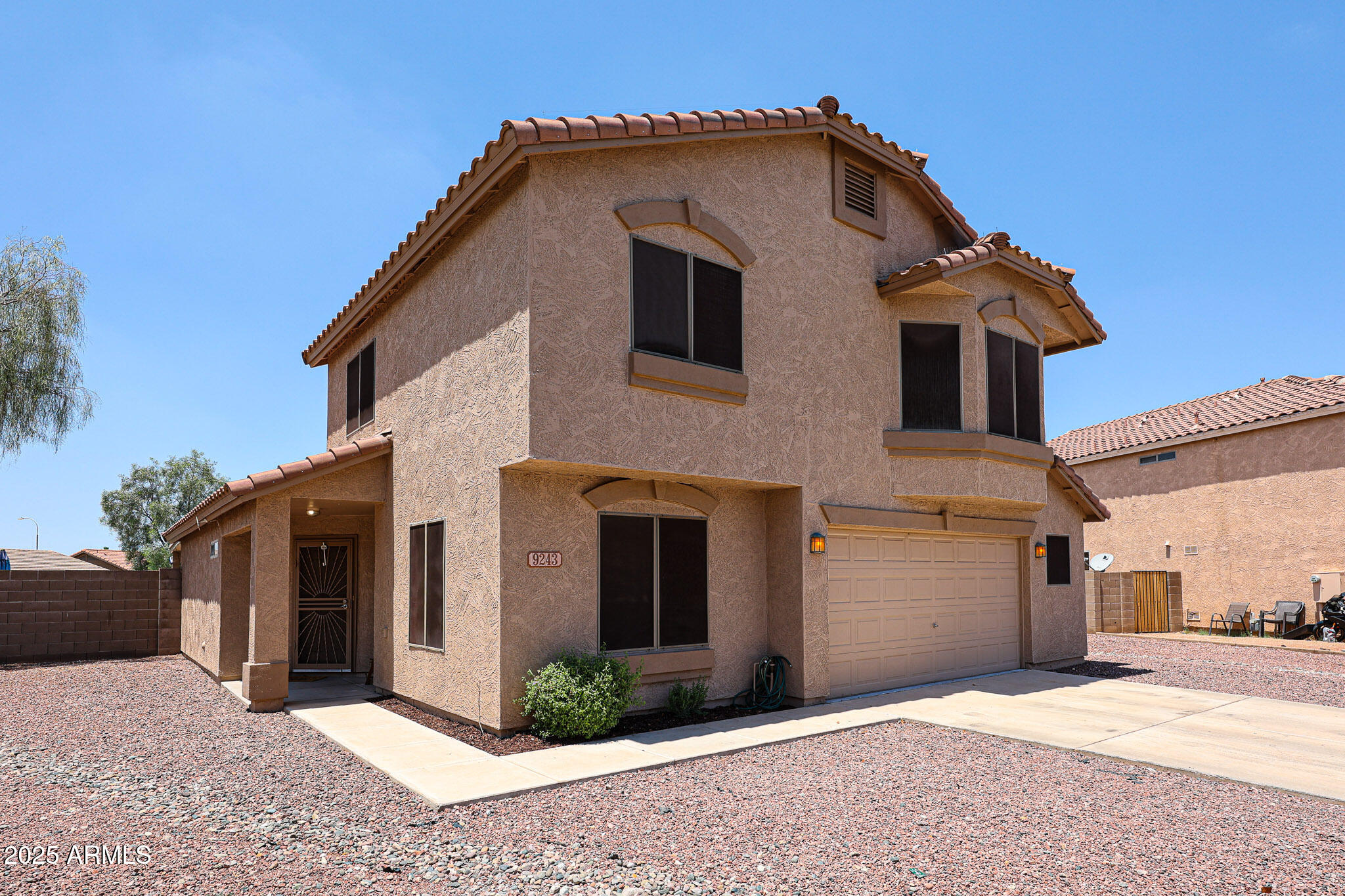 9243 W PALMER Drive