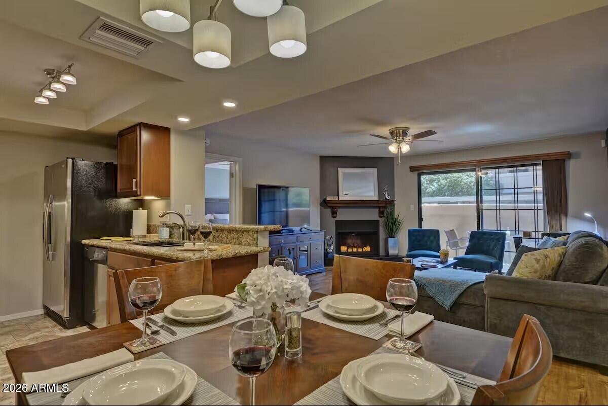 10410 N CAVE CREEK Road 1071