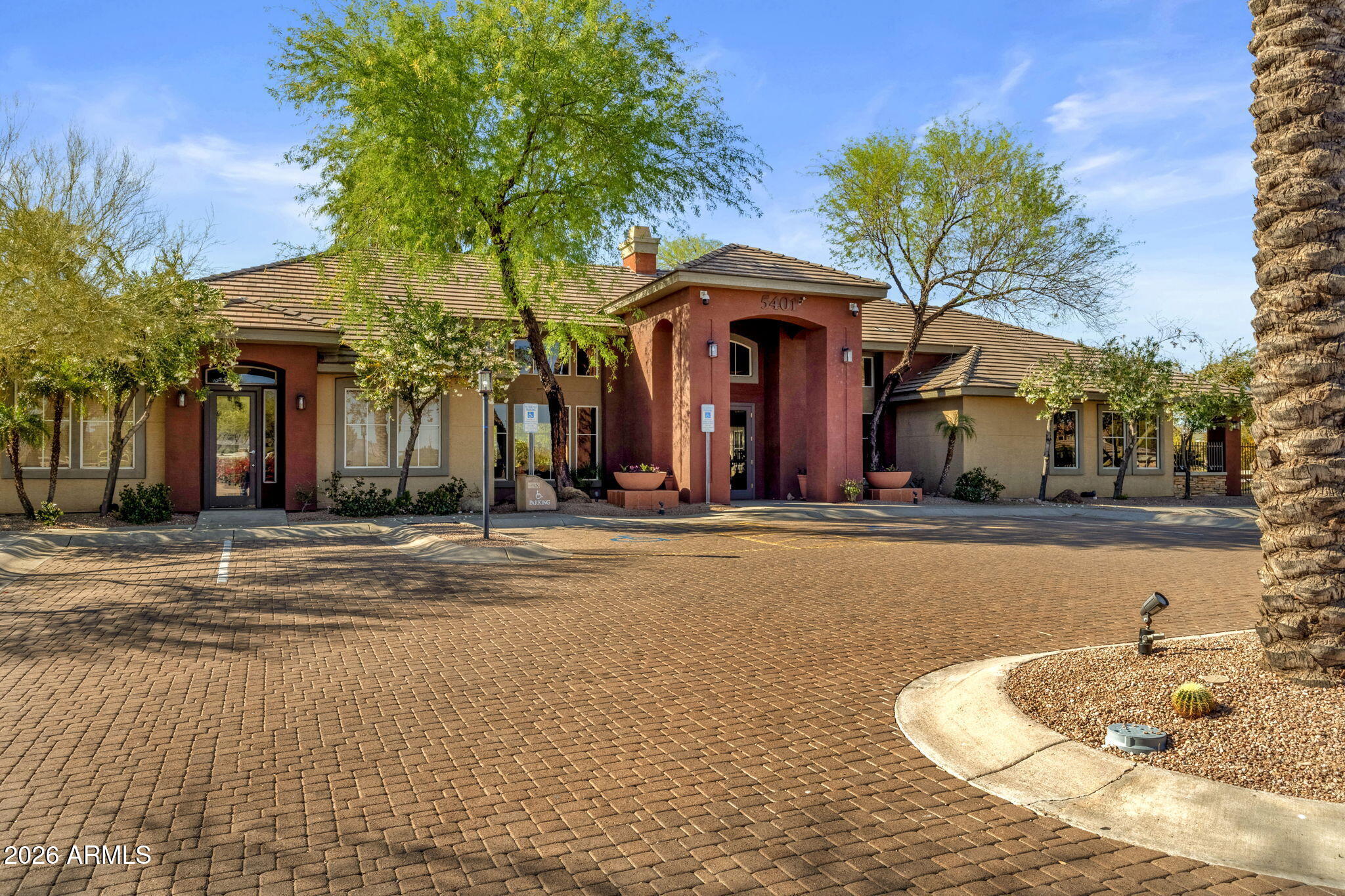 5401 E VAN BUREN Street 3095