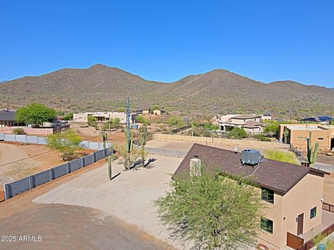 1041 E RIDGECREST Road Phoenix AZ 85086