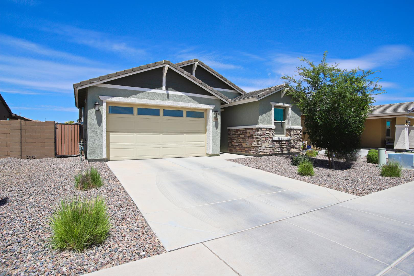 2250 E Kelly Drive