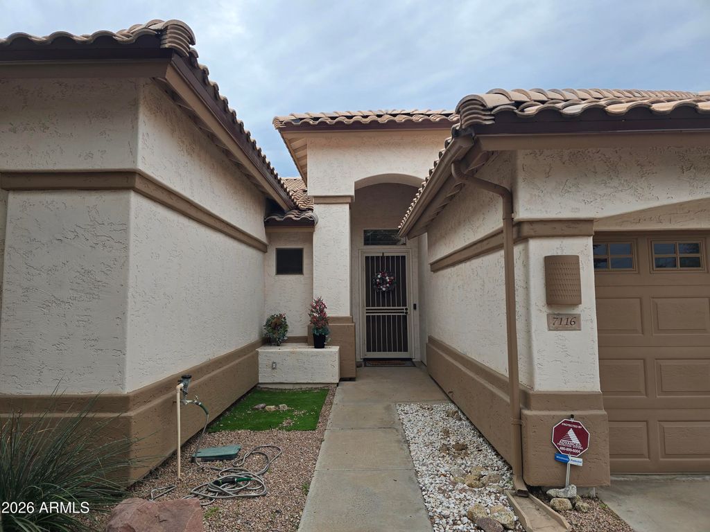 Photo of 7116 S Los Feliz Drive, Tempe, AZ 85283 (MLS # 6963842)