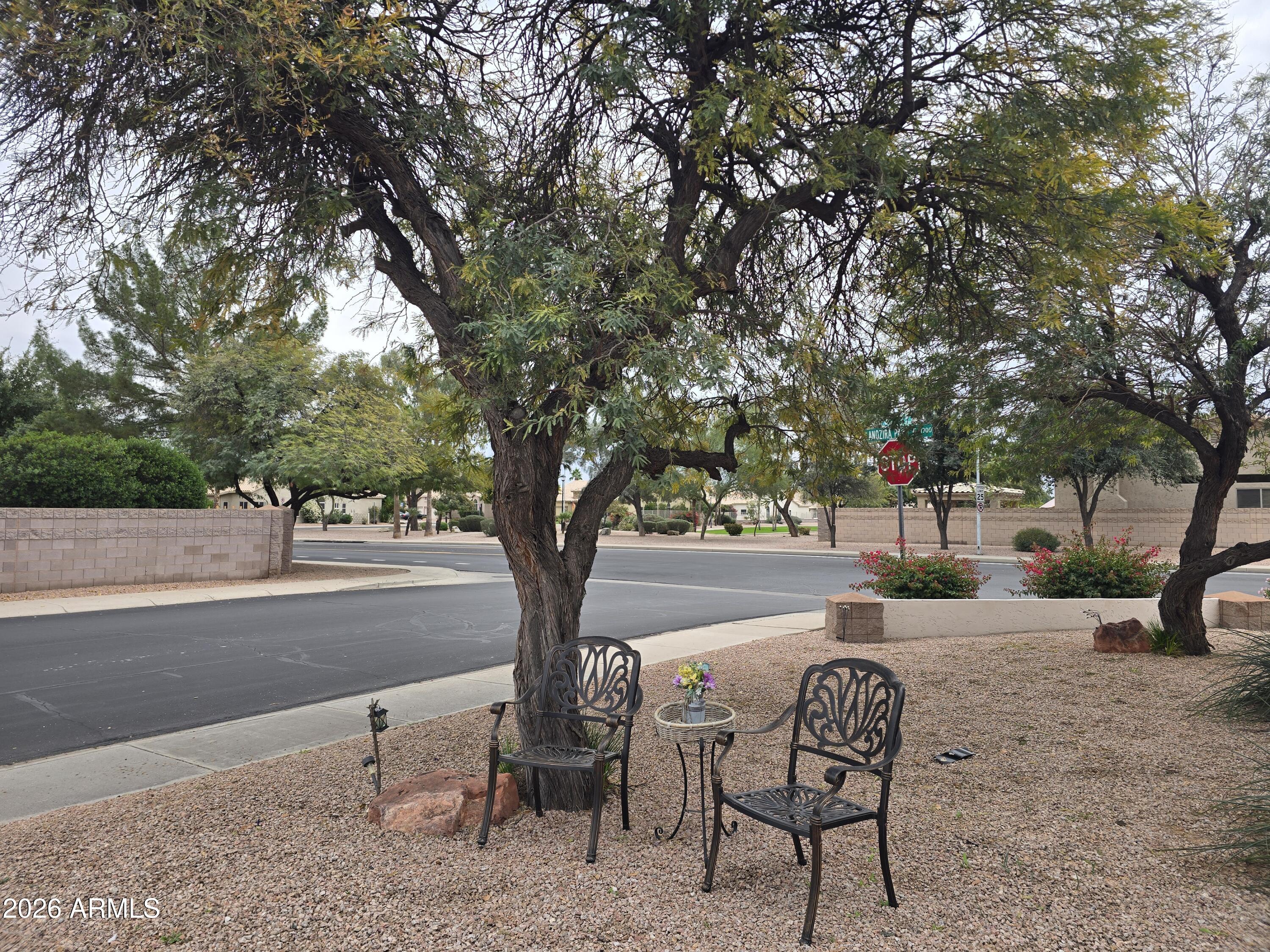 7116 S LOS FELIZ Drive