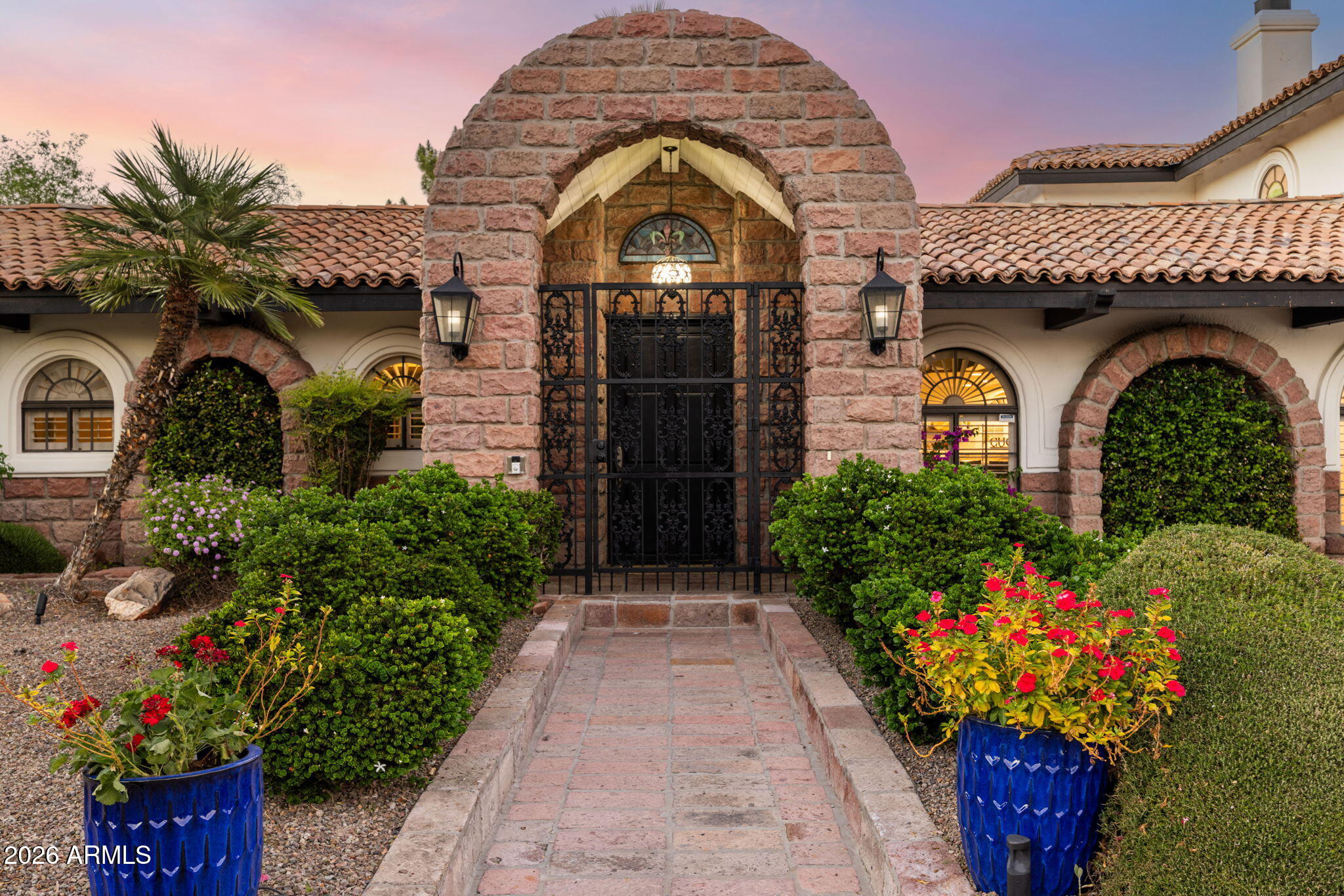 320 W BETHANY HOME Road