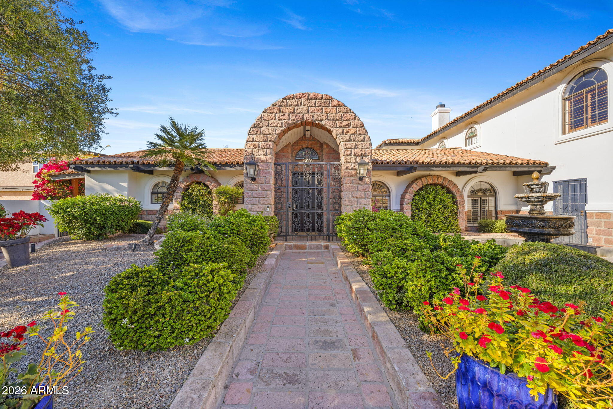 320 W BETHANY HOME Road