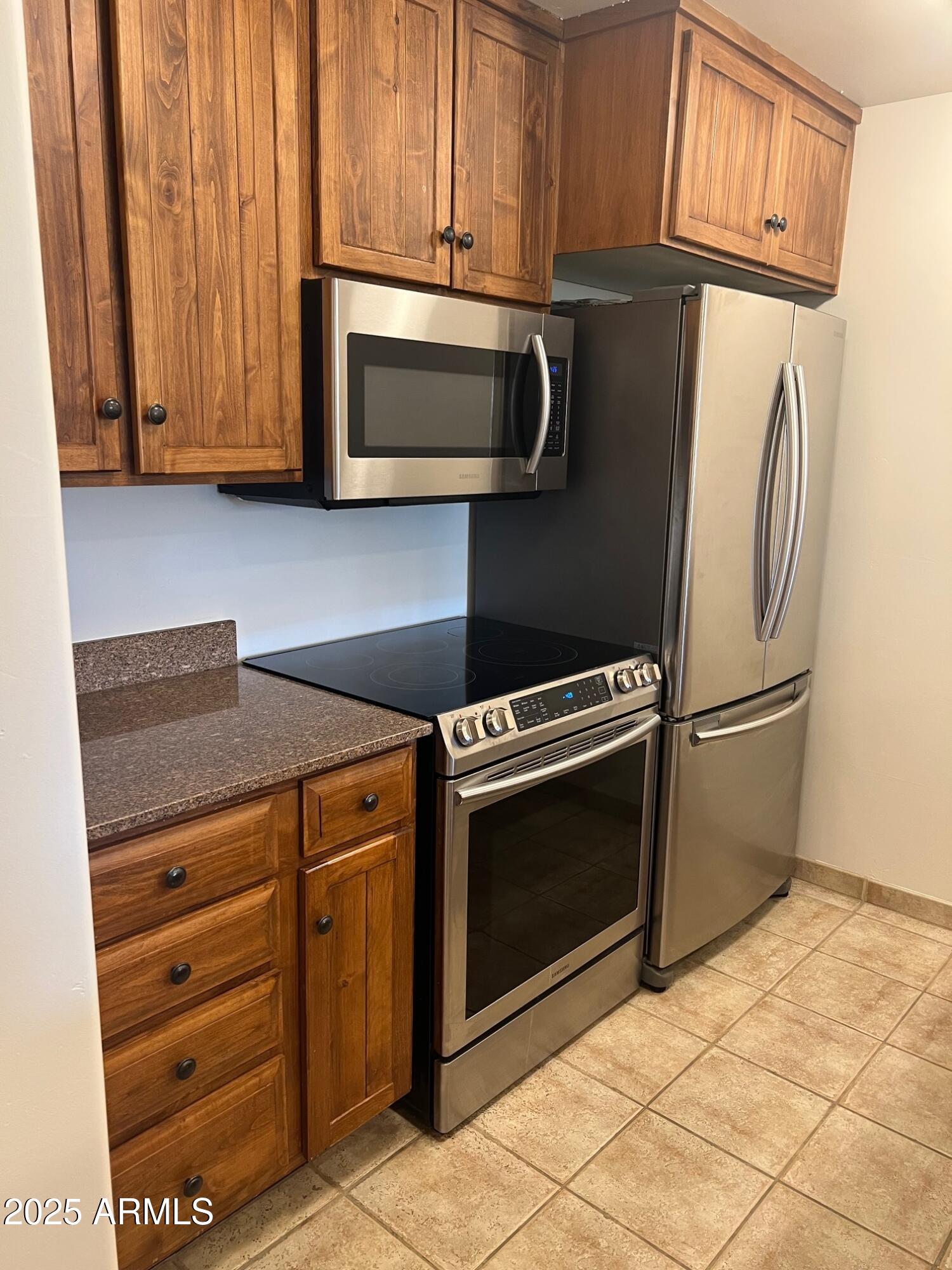 36601 N MULE TRAIN Road B16