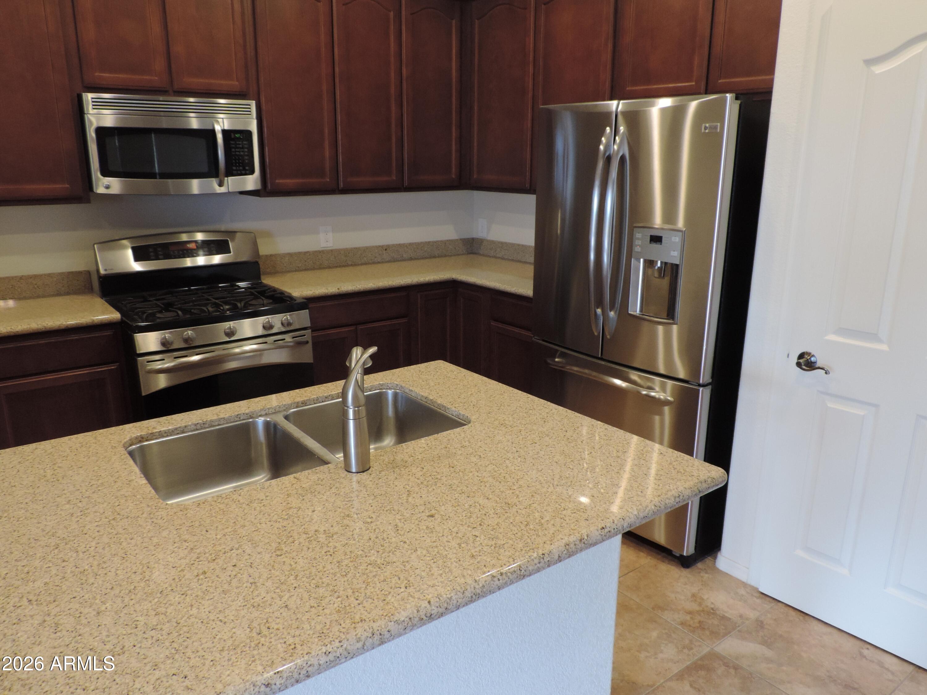 1265 PASO ROBLES Avenue