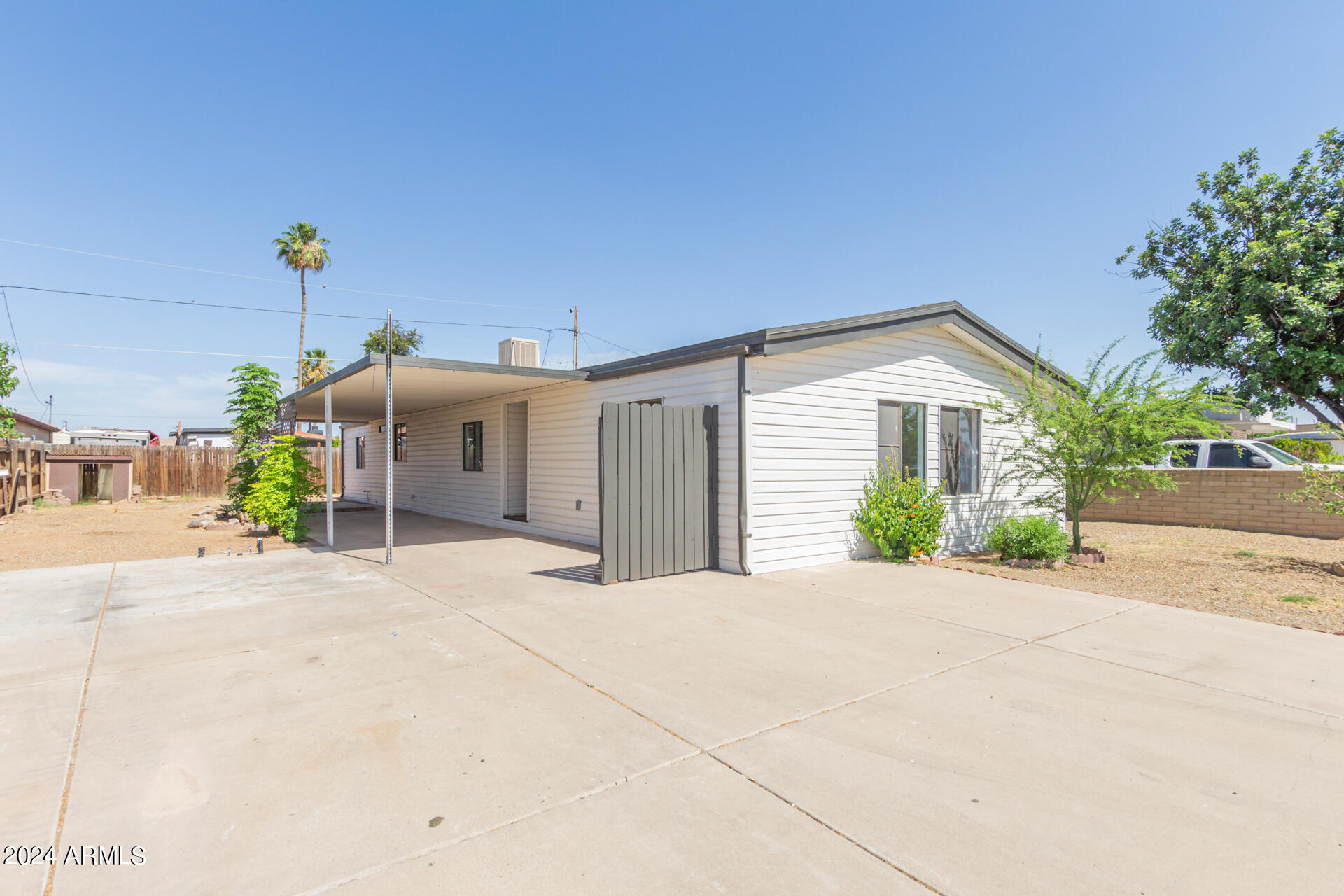 View Phoenix, AZ 85032 mobile home