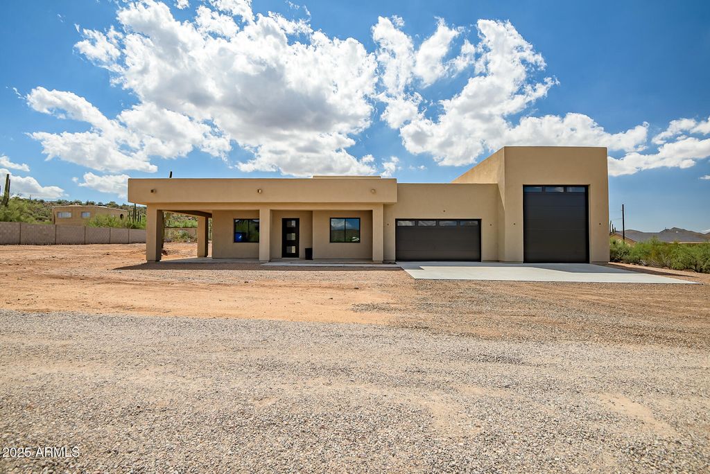 Photo of 441 W Roughrider Road, New River, AZ 85087 (MLS # 6921281)