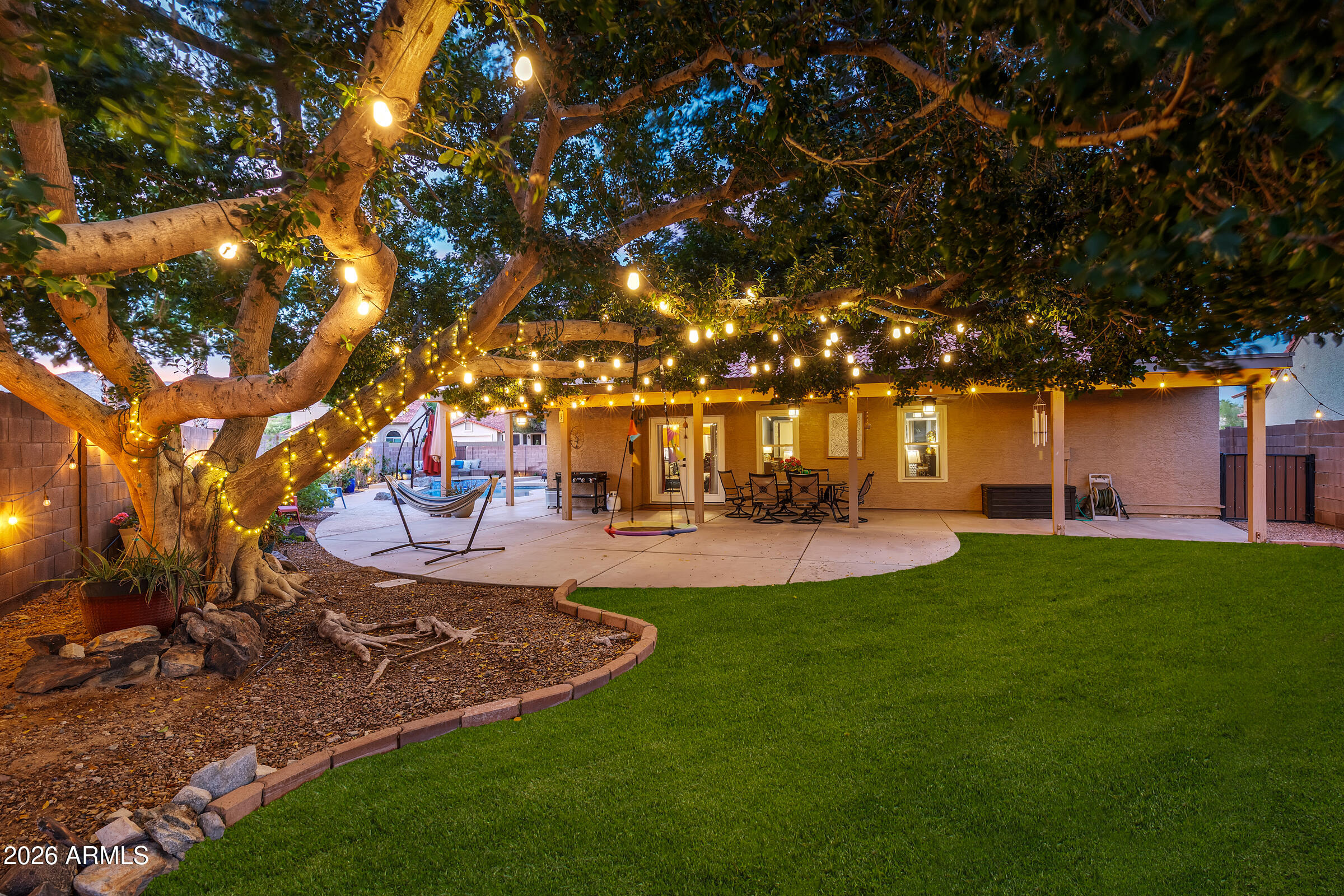 2747 E DESERT TRUMPET Road