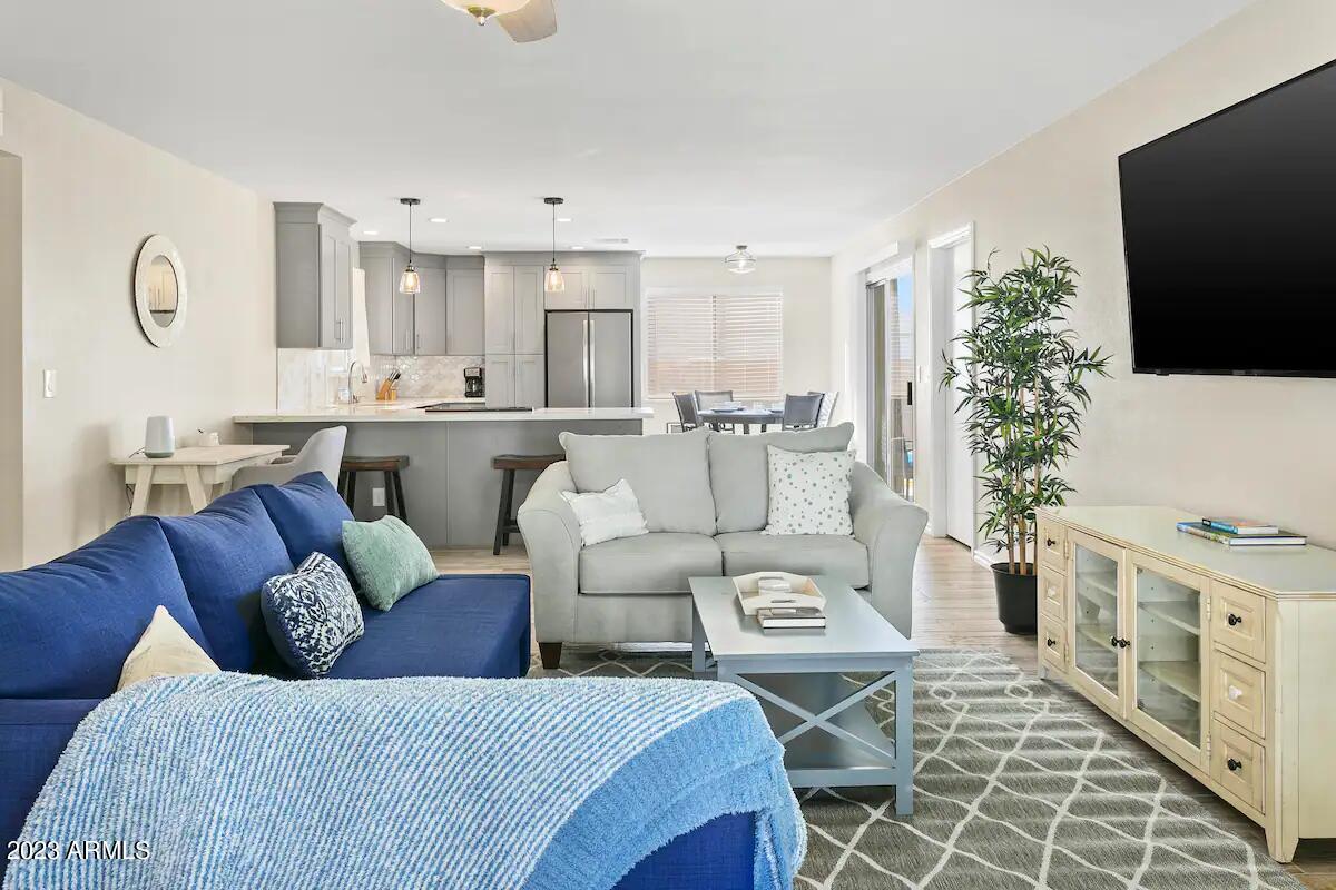 4331 W DAILEY Street