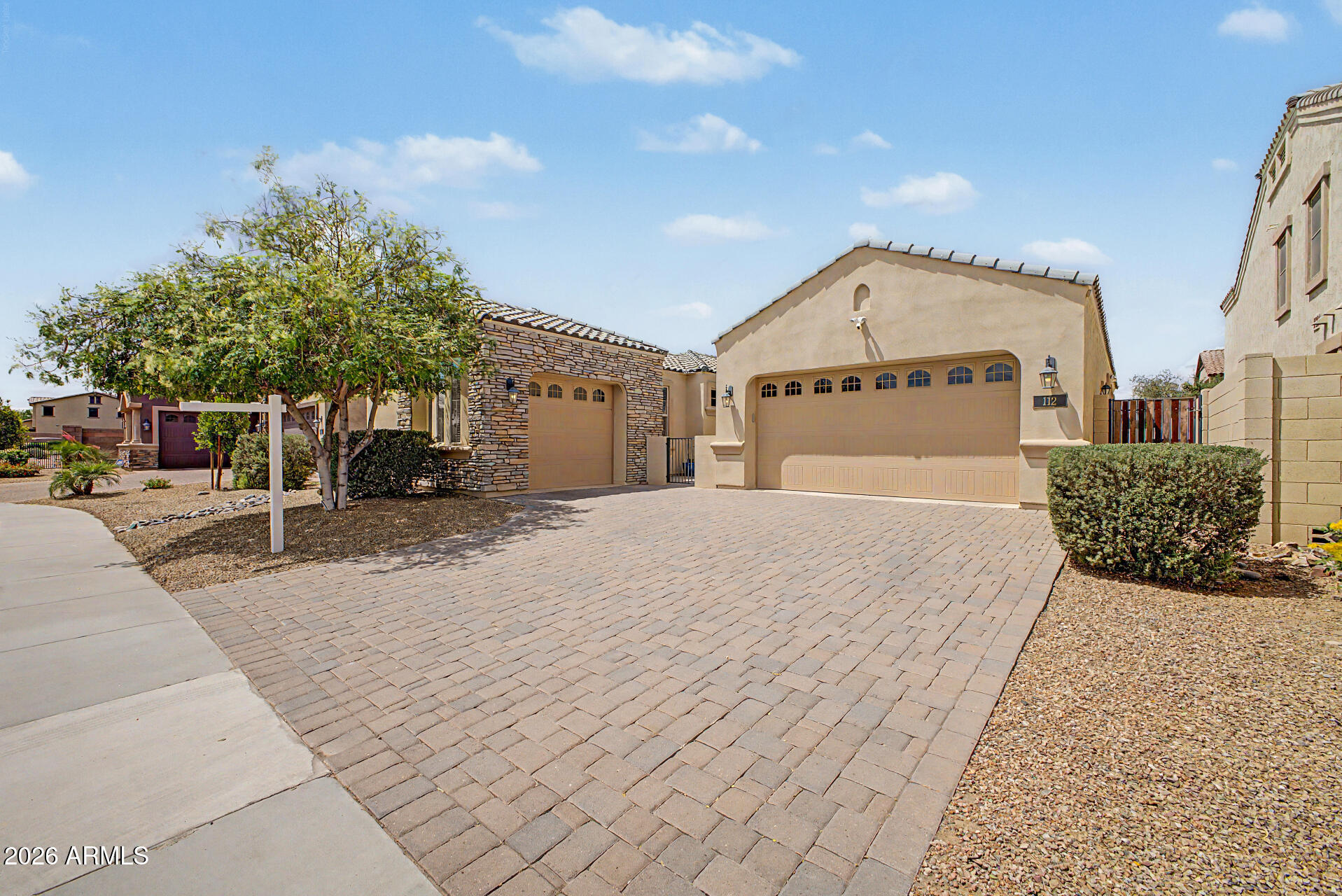 112 E CRESCENT Place