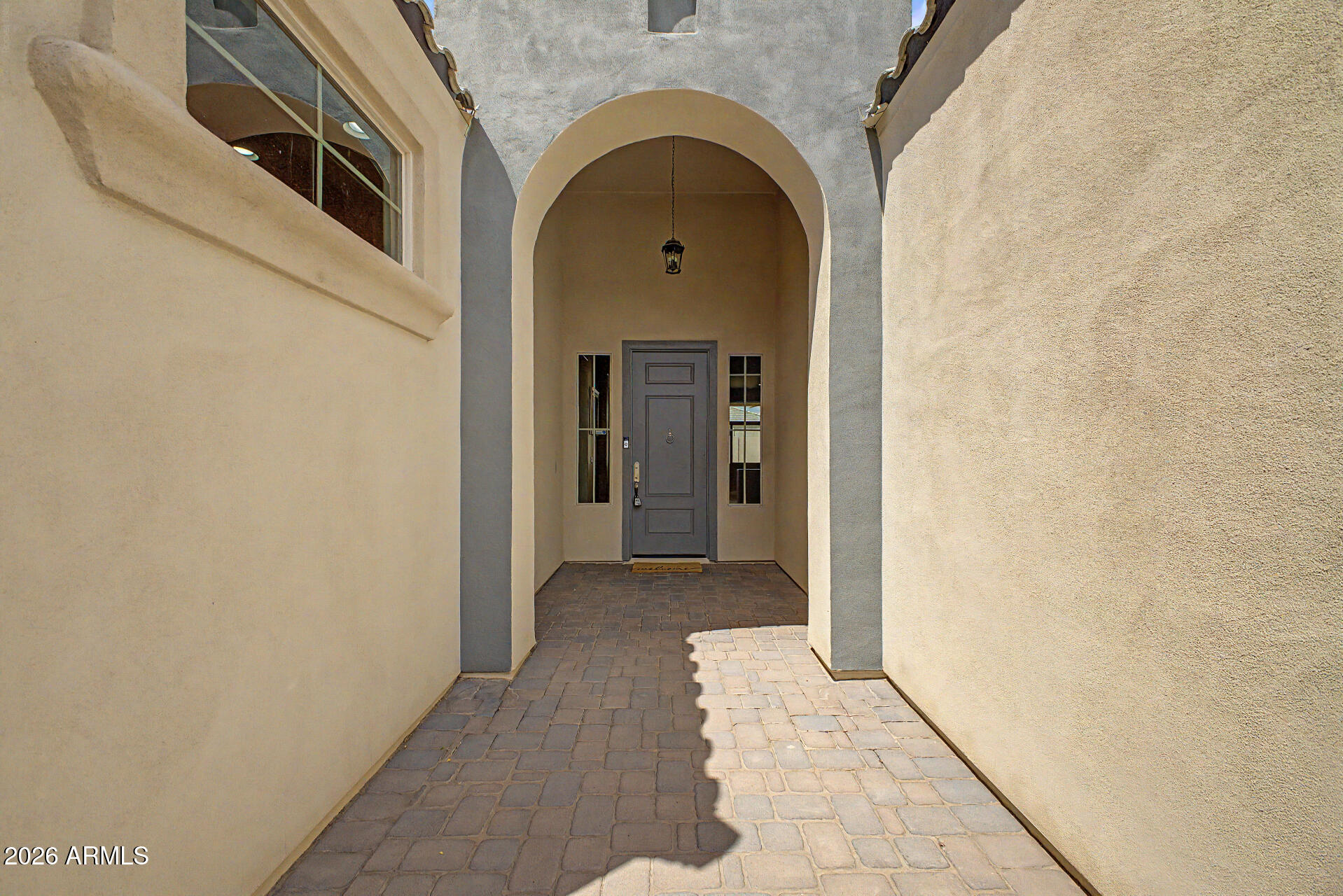 112 E CRESCENT Place