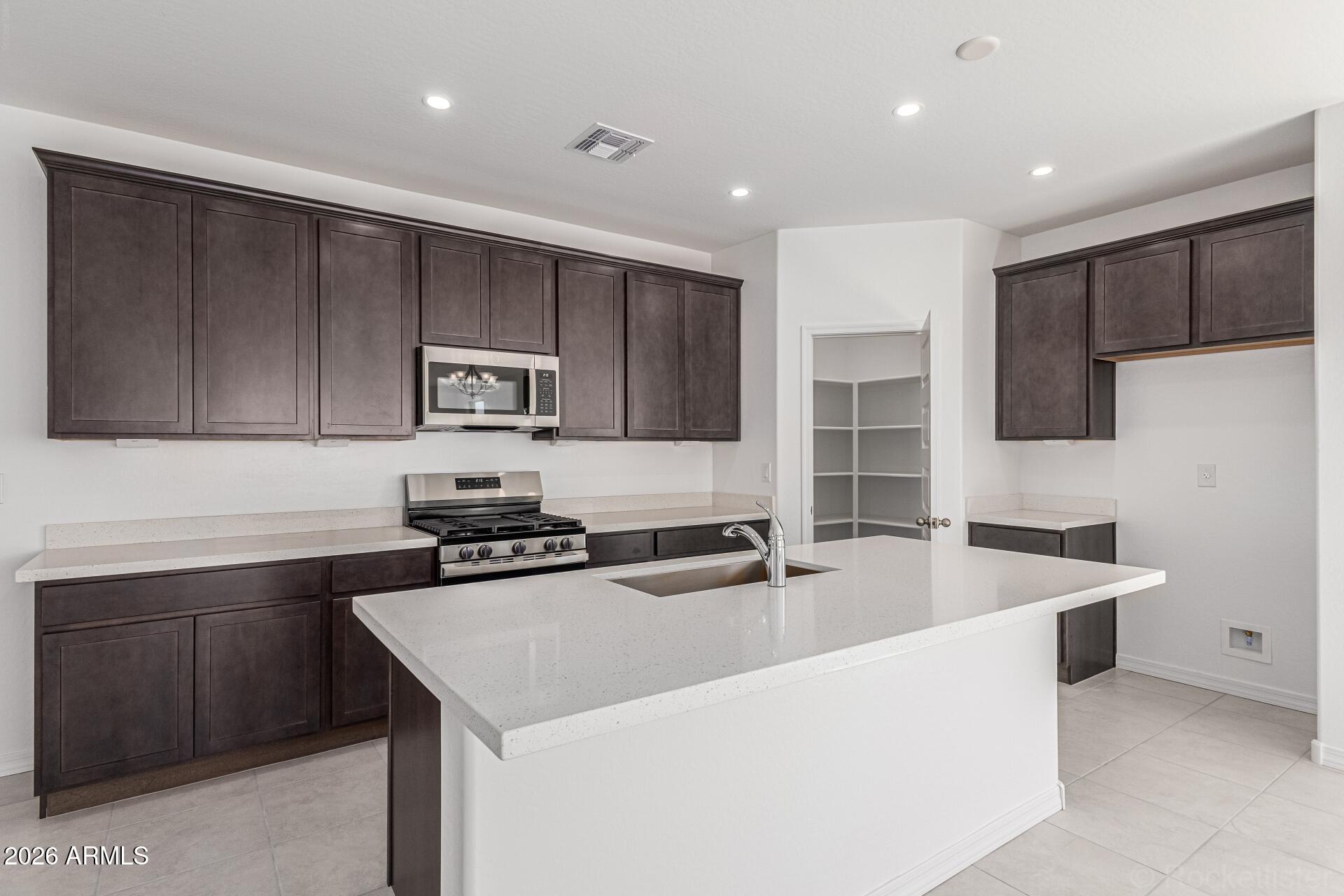 29976 W WILD HAZEL Drive