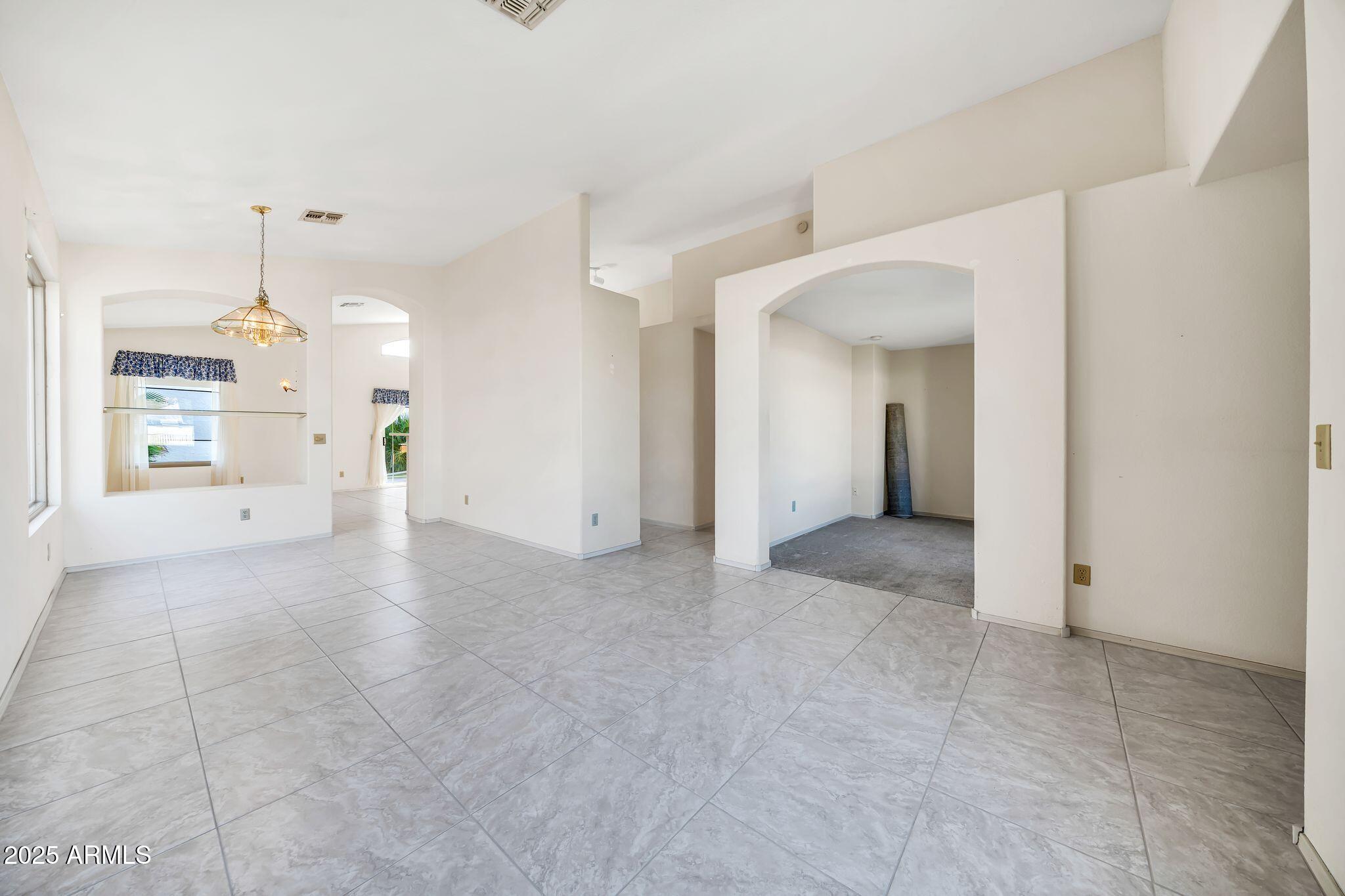 11211 W LAWRENCE Lane