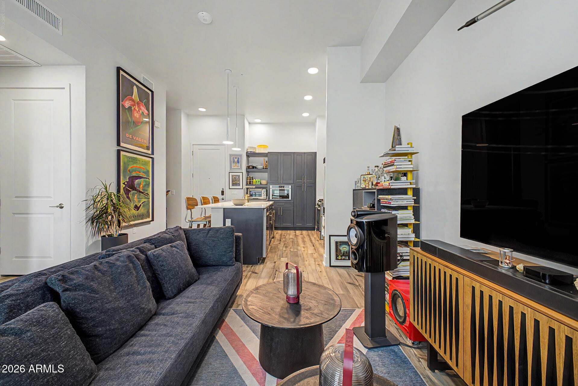 3131 N CENTRAL Avenue 7019