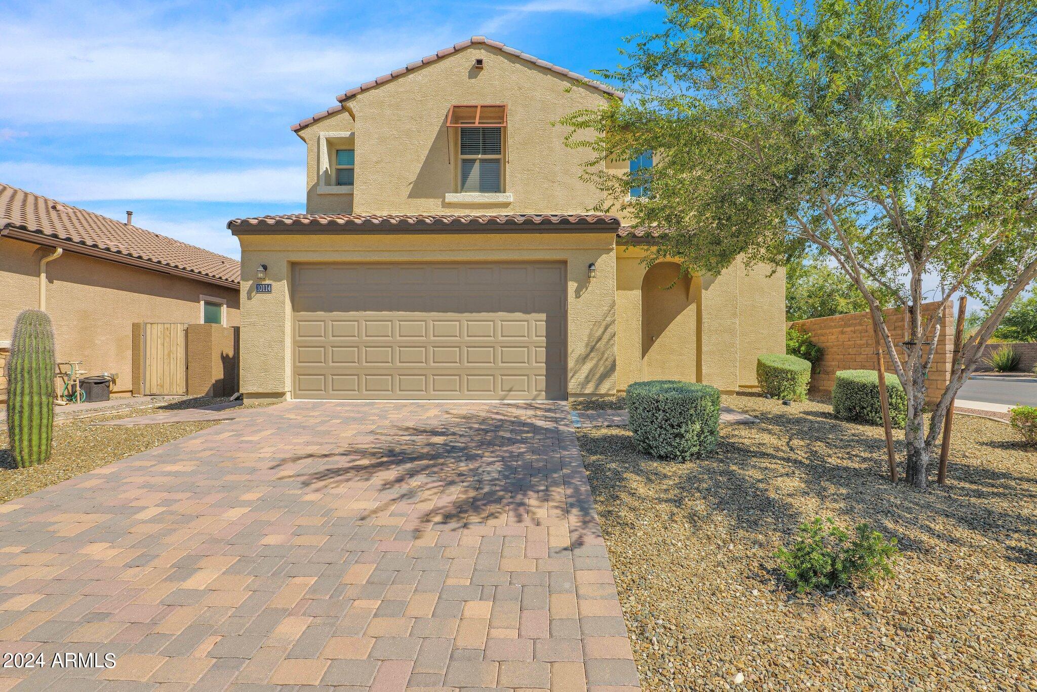 10114 W CASHMAN Drive