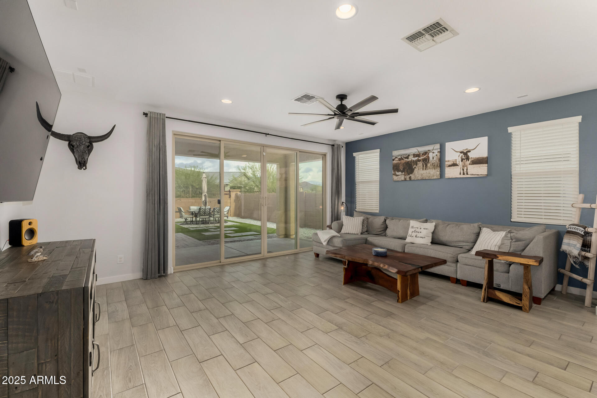 2174 W BURNSIDE Trail