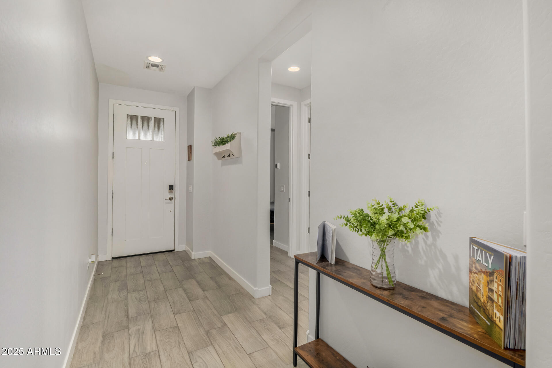 2174 W BURNSIDE Trail