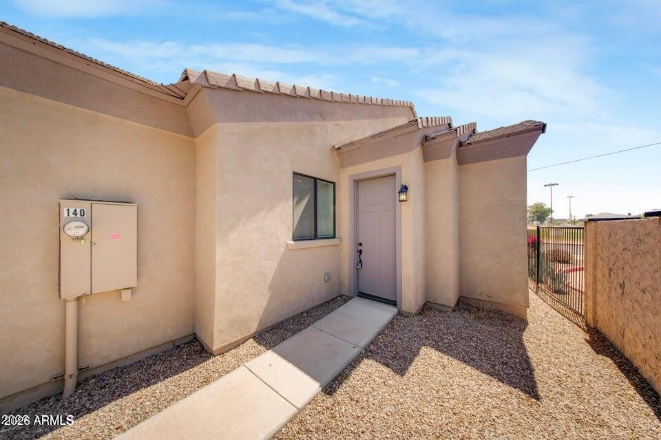 846 N PUEBLO Drive 140