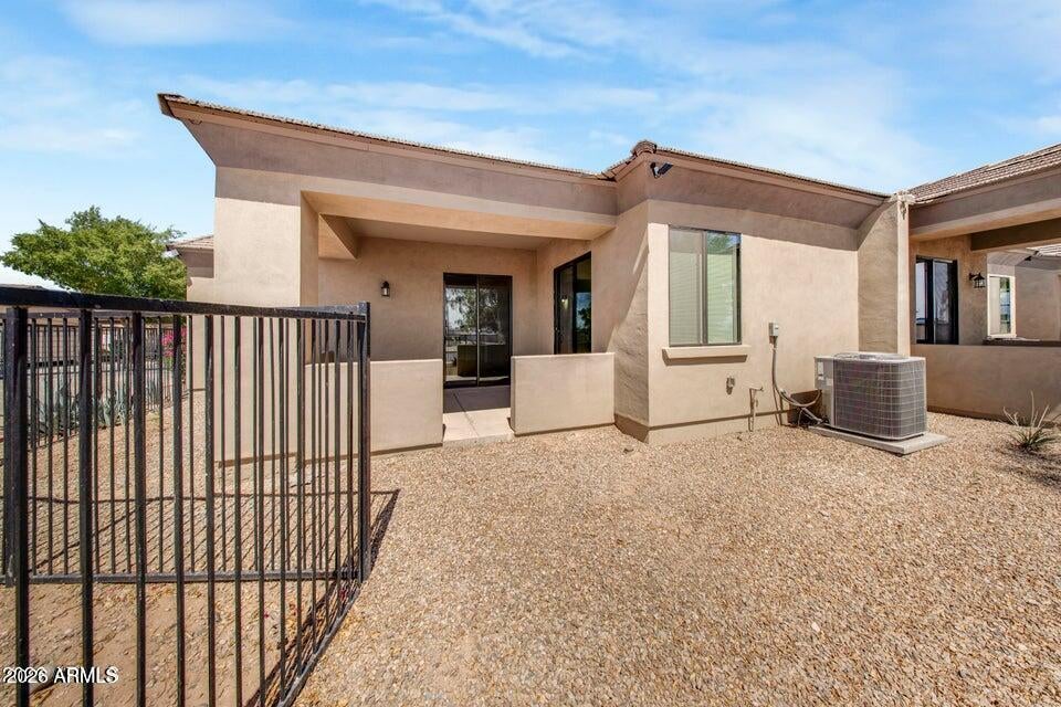 846 N PUEBLO Drive 140